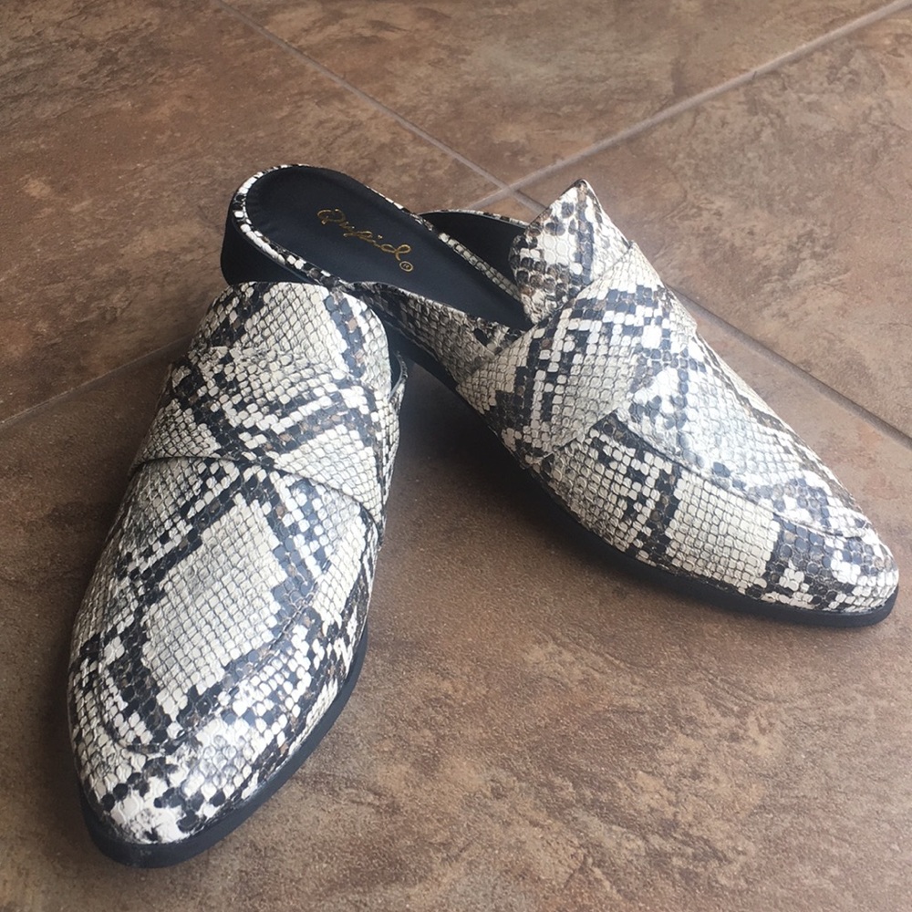 Qupid Mules - New